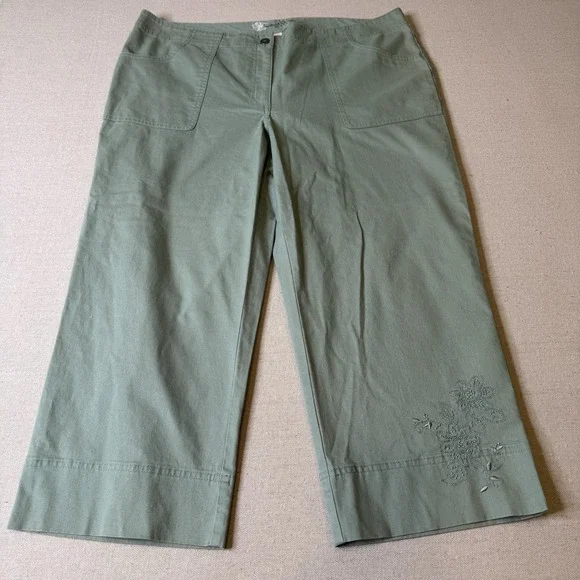 FRENCH LAUNDRY SPORT Women's Cotton Embroidered‎ Sage Capris Plus Size 16 - Picture 2 of 10